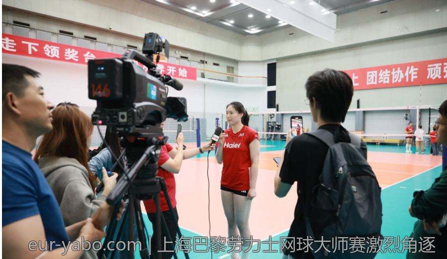 上海巴黎劳力士网球大师赛激烈角逐